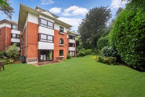 Communal Garden- click for photo gallery